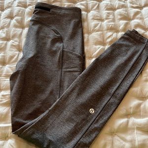 Lululemon gray running leggings.